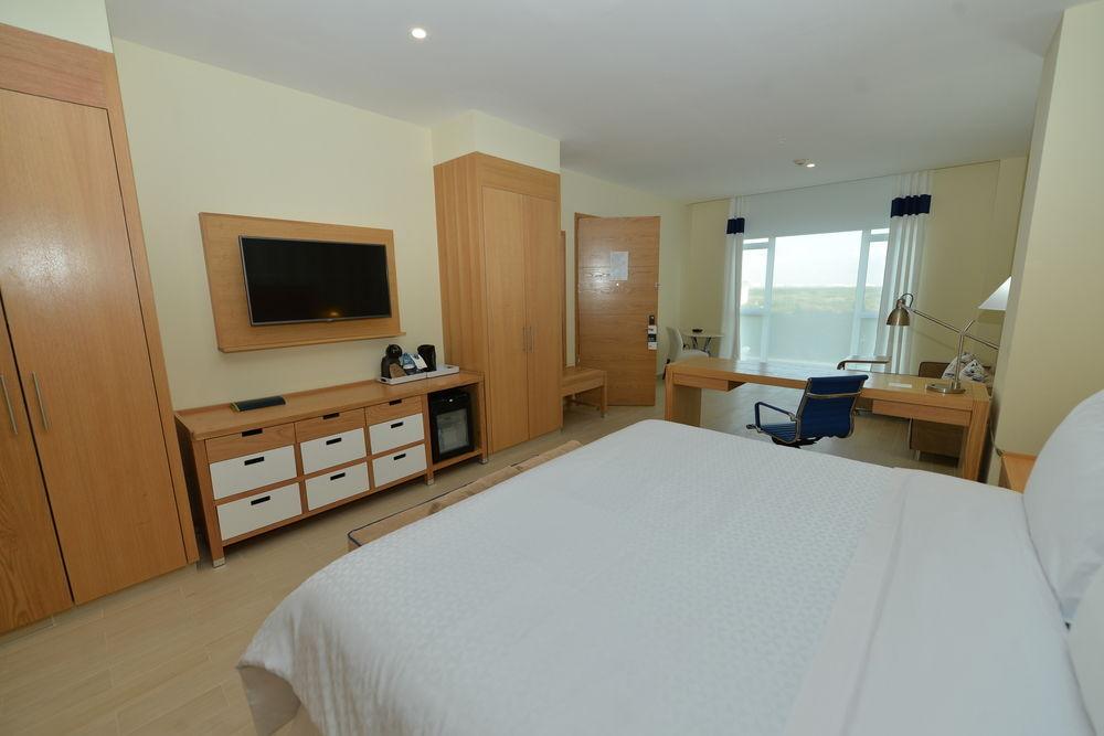 Four Points By Sheraton Cancun Centro Extérieur photo