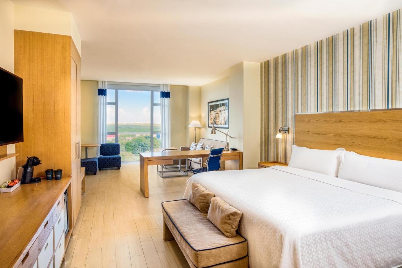 Four Points By Sheraton Cancun Centro Extérieur photo